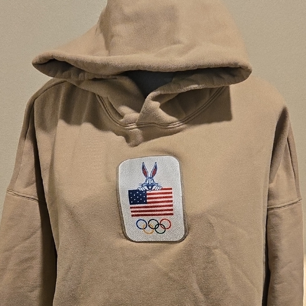Looney Tunes X TEAM USA Olympic Beige Hoodie with USA Olympic Patch - Picture 6 of 6